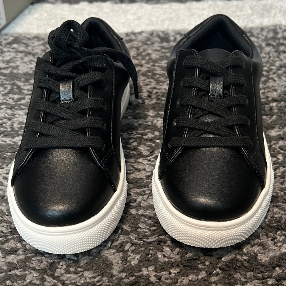 Toddler boys Kenneth Cole Reaction Liam Brent sneakers, black, size 11 NIB! - Picture 4 of 6